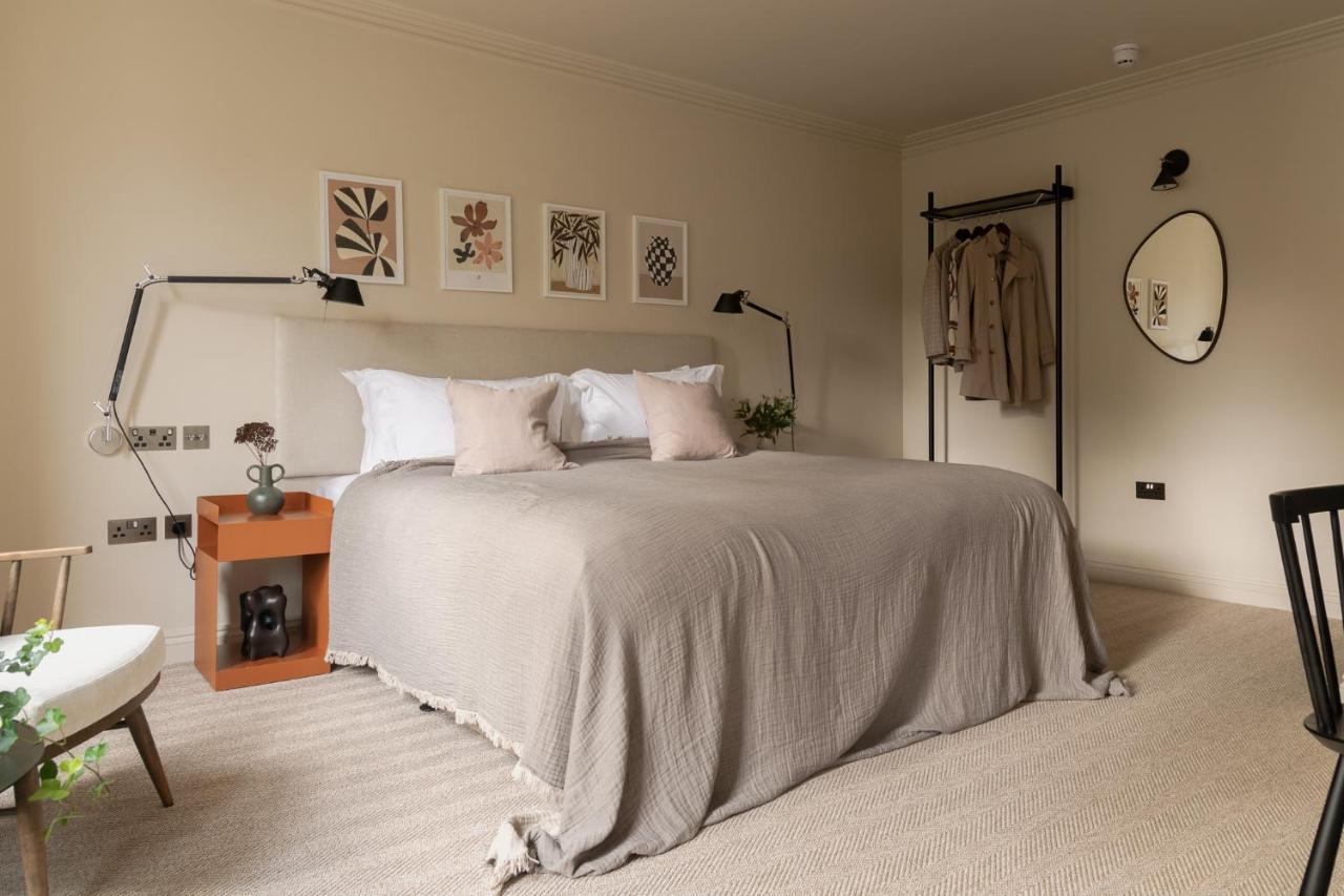 Leighton House - Boutique Guesthouse Бат Экстерьер фото A bedroom