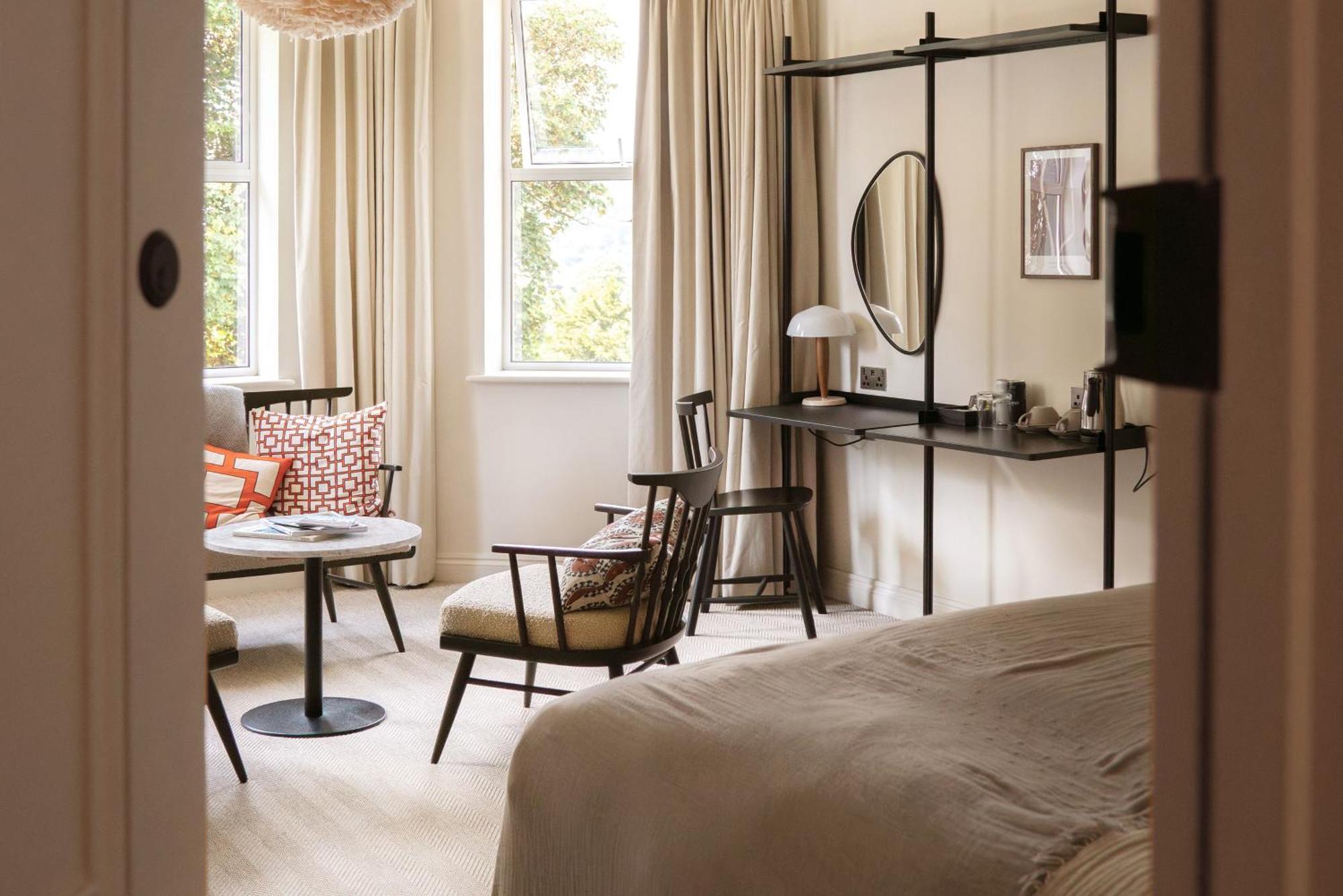 Leighton House - Boutique Guesthouse Бат Экстерьер фото A room at the Hotel