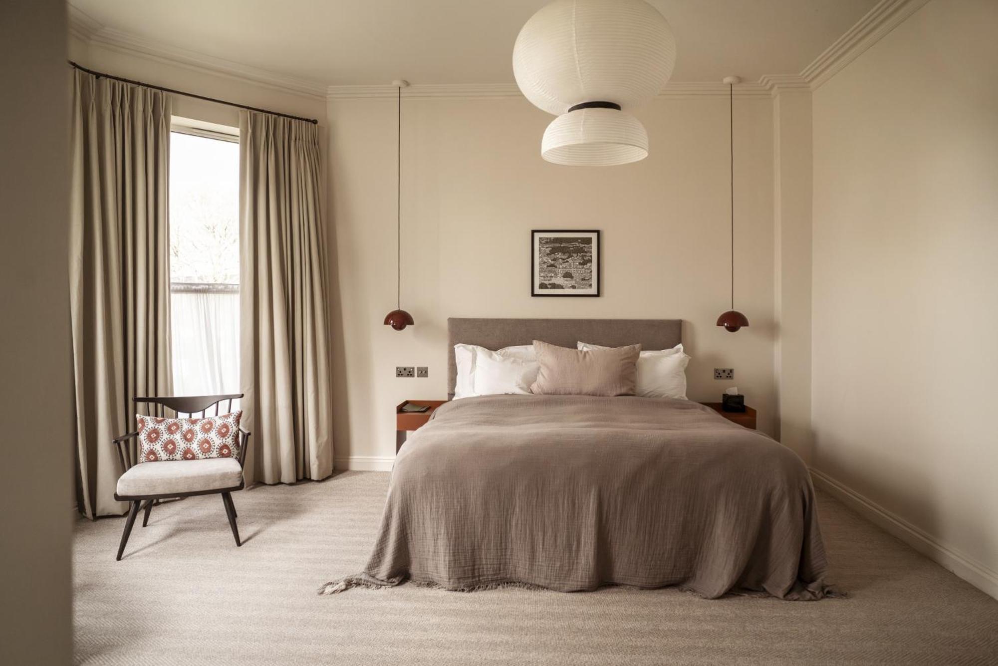 Leighton House - Boutique Guesthouse Бат Экстерьер фото A bedroom at the hotel