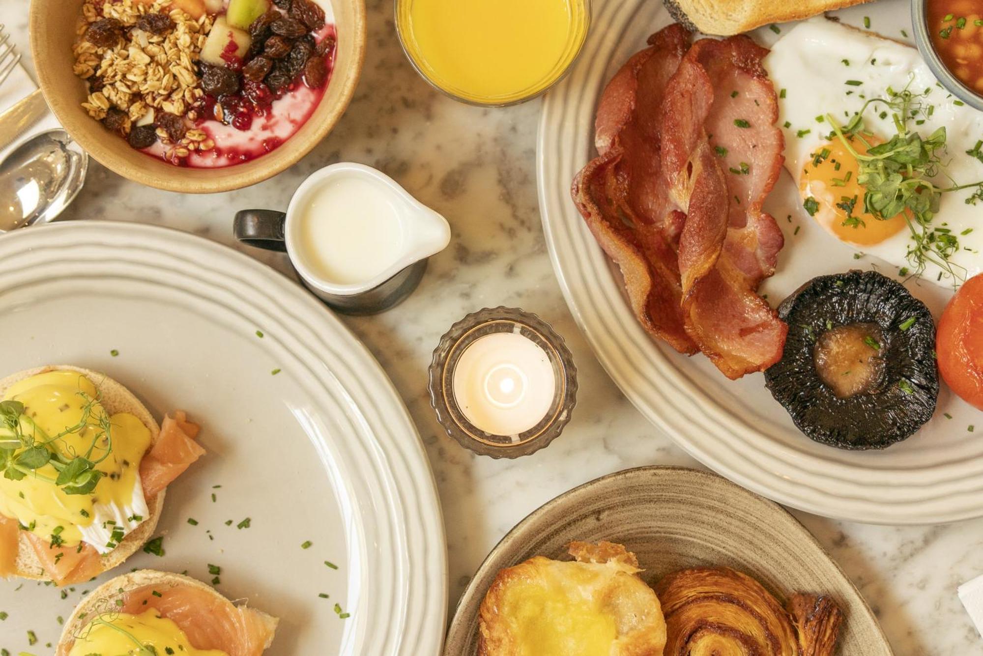 Leighton House - Boutique Guesthouse Бат Экстерьер фото A full English breakfast